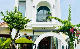 Hoi An Pinus Boutique